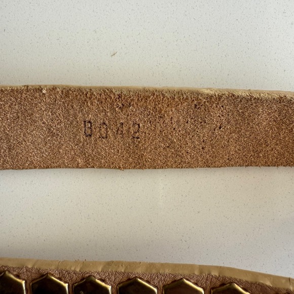 LeatherRock Brass Hexagon Oval Buckle Inset Leather Belt 40" Length - Picture 9 of 10